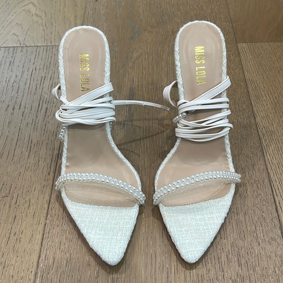 Tweed & Pearl Heels - Picture 2 of 6